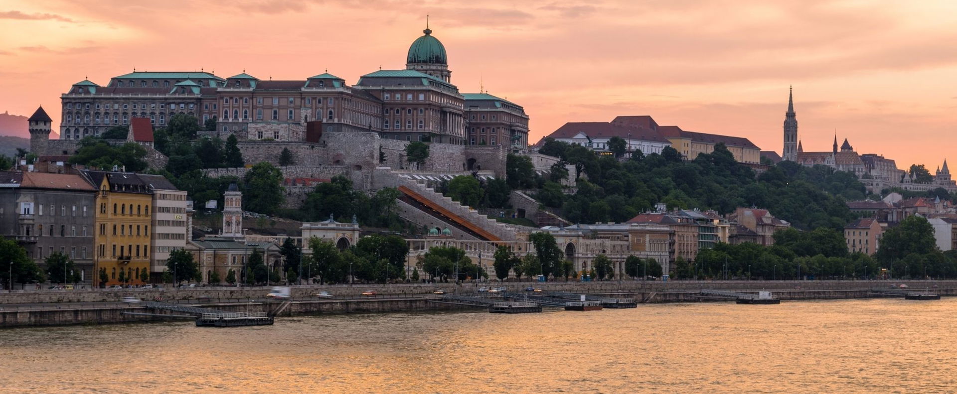Meggyalázták a Budai Várat, a förtelmes rongálásról most került elő egy hosszabb összefoglaló