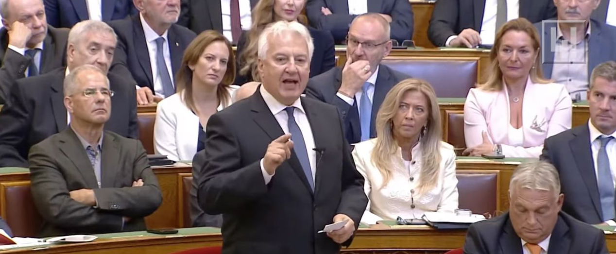 Testbeszéd szakértő elemezte Semjén Zsolt felszólalását, olyat szúrt ki amit te sosem vennél észre