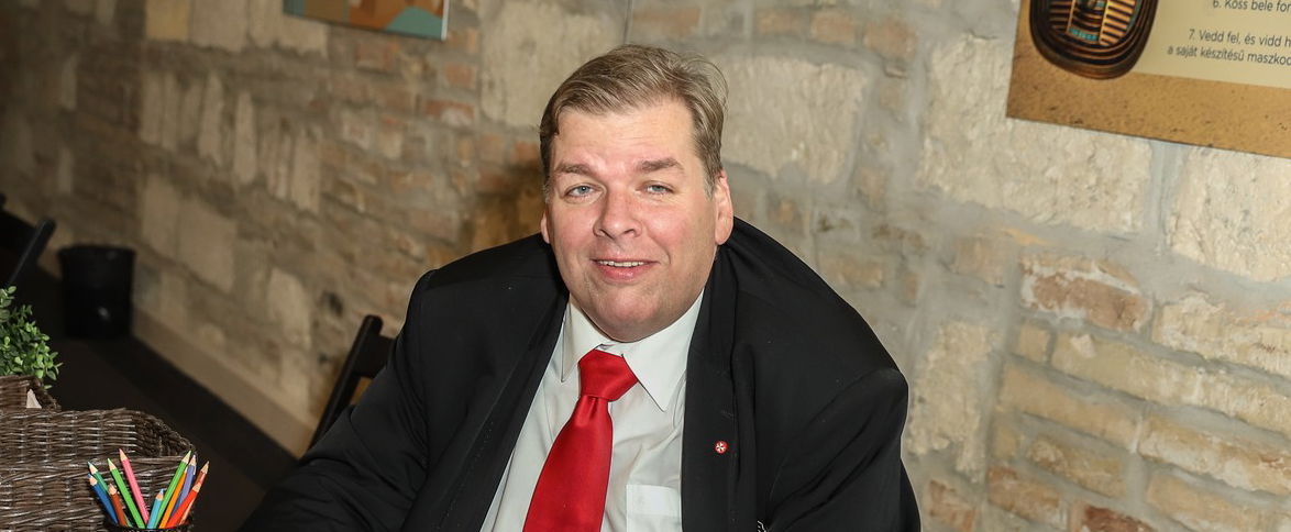 Borzalmas részletek derültek ki Scmuck Andor haláláról, kegyetlen döntést hozott meg a halála előtt