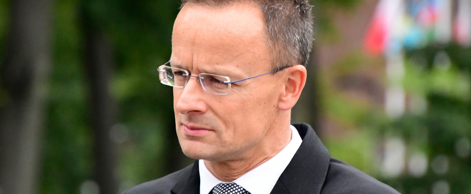 Szijjártó Péter kamerán kívül olyat mondott a köztévé riporterének, amit kevesen tudnak róla