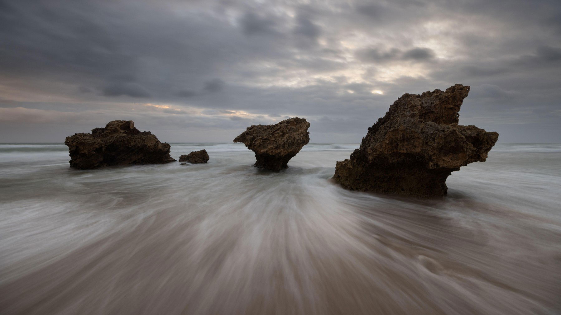 Ezért hagyta abba a NASA a mélytengeri kutatást, igazi rémlény került a kameráik elé?