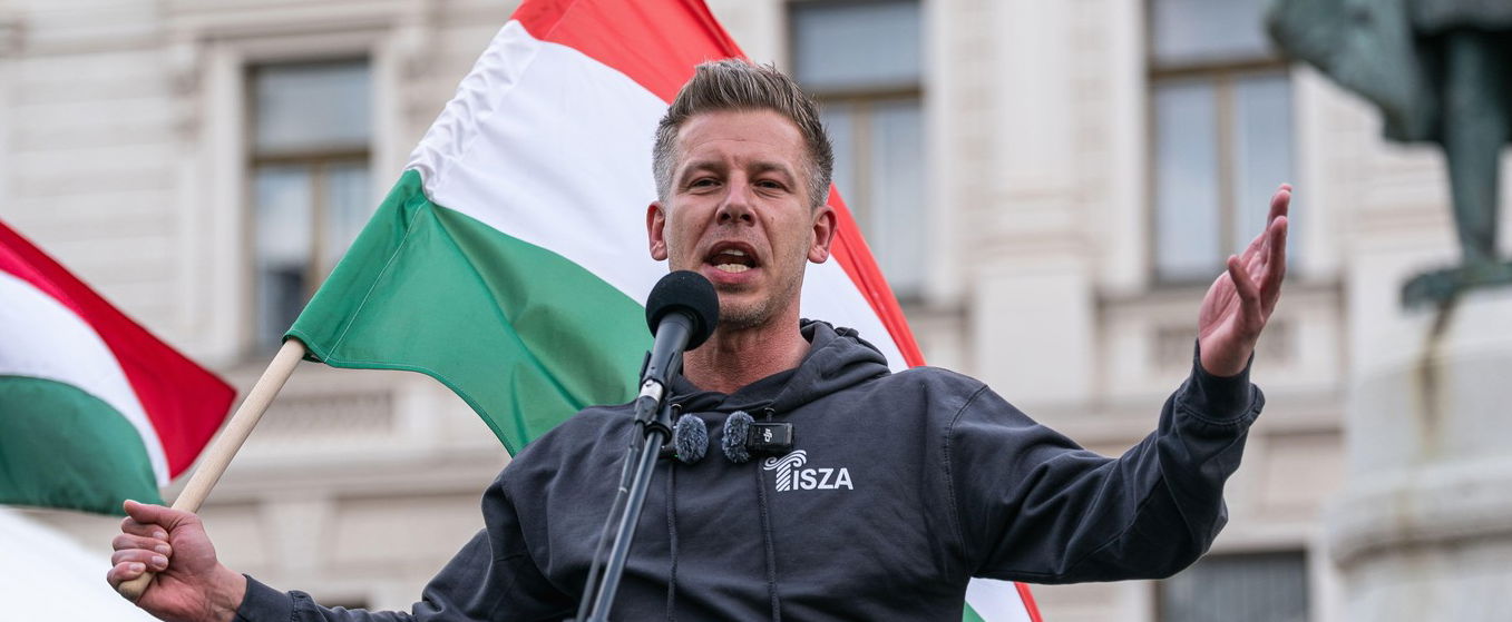 Szokatlan dolog történik a Tisza Párt rendezvényén és a Békemeneten október 23-án, azonnal elindul majd az üzengetés képekkel
