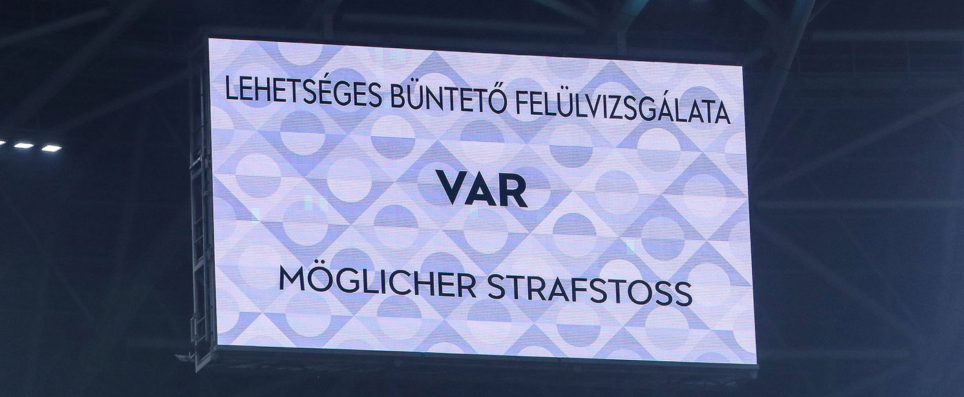 Újabb fejlemény az Újpest-Fradi botrányban, még a VAR sem vette észre a magyar focista megalázását