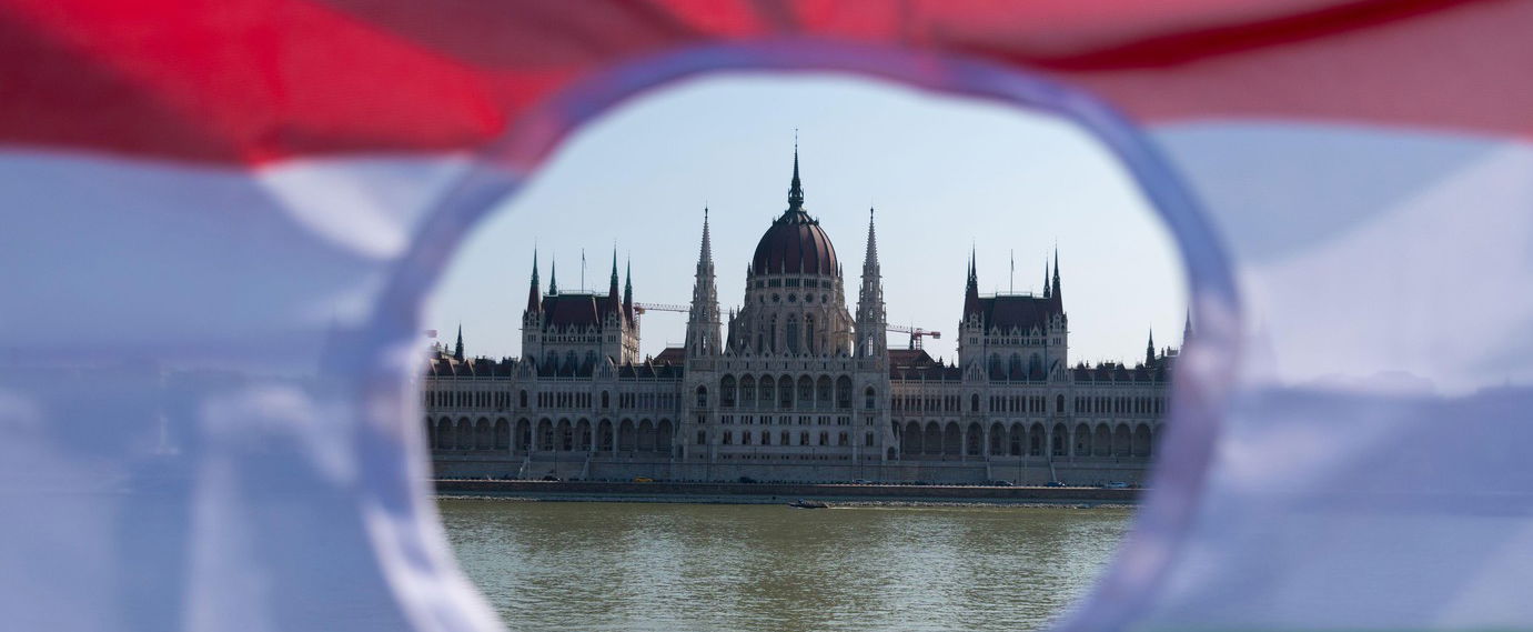 Szokatlan jelenetet rögzítettek a Békemeneten, érthetetlen, hogy mi történt az élő adásban