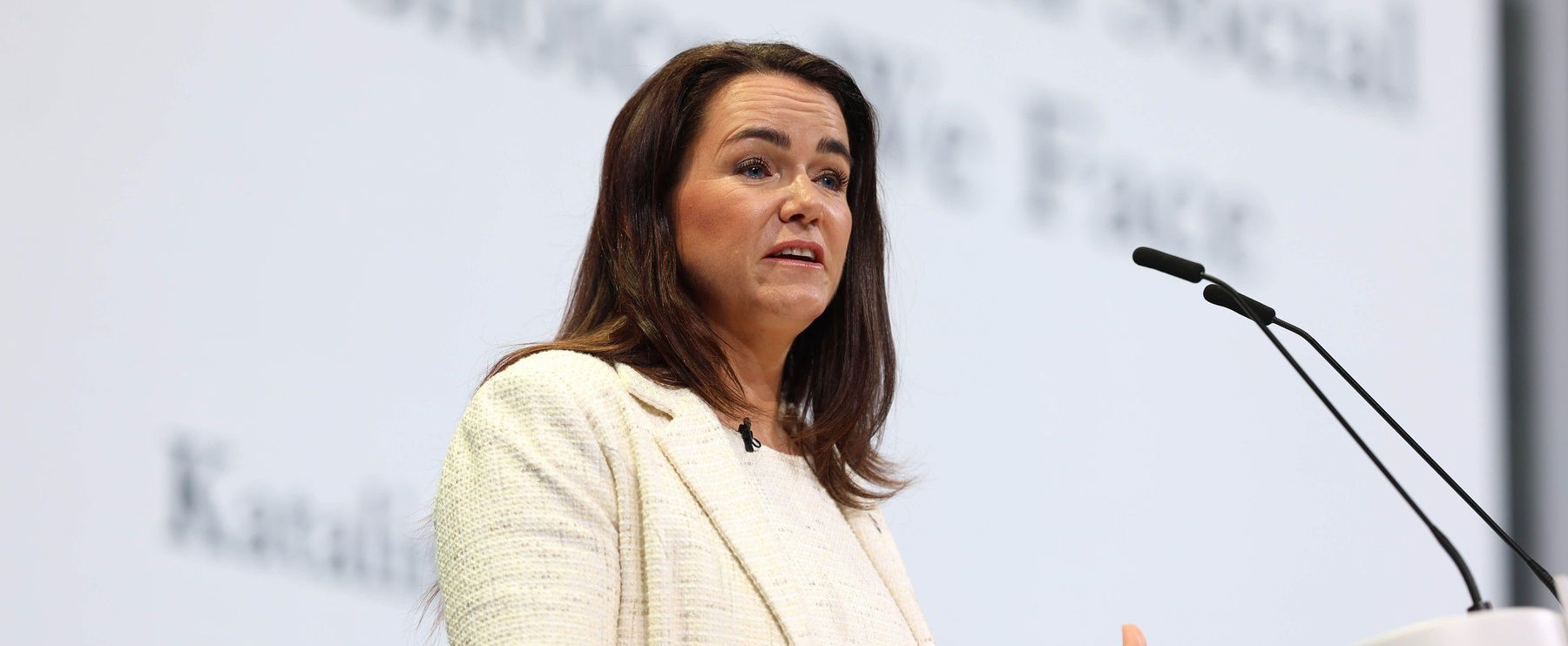 Lebukott Novák Katalin, elképesztő pénzekről van szó