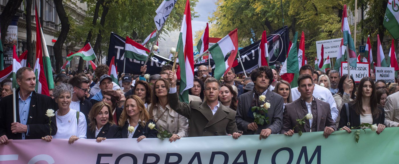 Különös dolgot szúrtak ki Magyar Péter Facebook-oldalán, meg kellett magyarázni