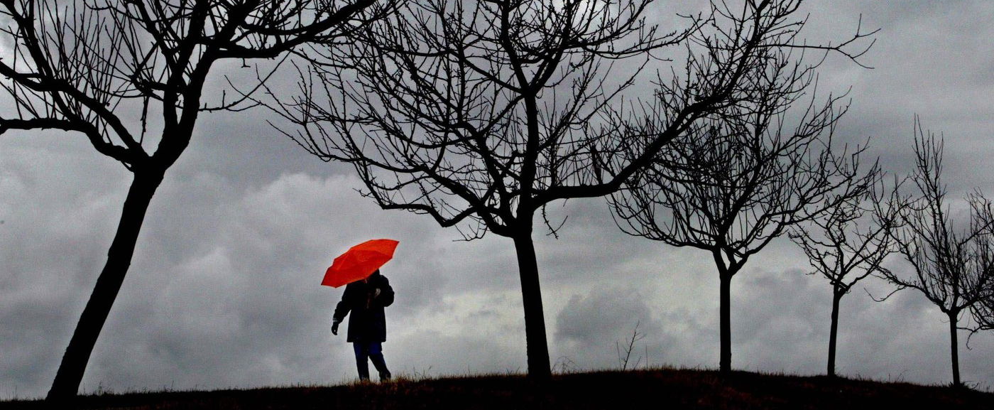 Nagyot zuhan a hőmérséklet, közölték a napot, esővel zúdul ránk a változás