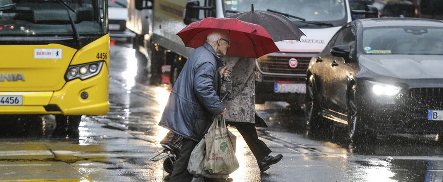 Csapadék szakad az országra, elindult a visszaszámlálás, ezeket a területeket érinti a változás? Részletes időjárás-előrejelzés