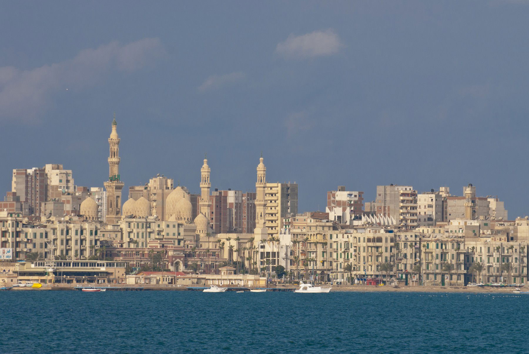Hazánk fiai sokkolódnak Egyiptomban egy vendéglő neve láttán, feltépi azonnal a sebeinket