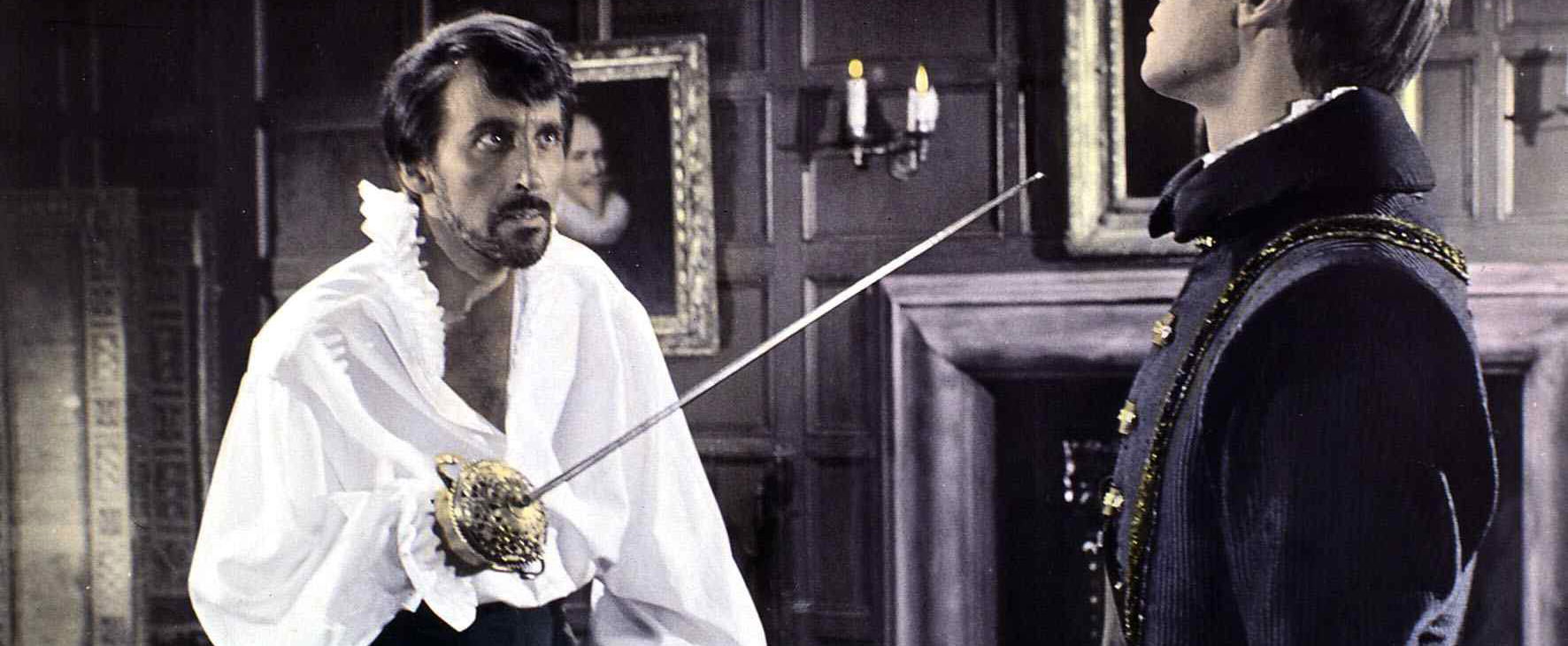 Középkori császártól a metálig, ilyen elképesztő családfával büszkélkedhetett a legendás színész