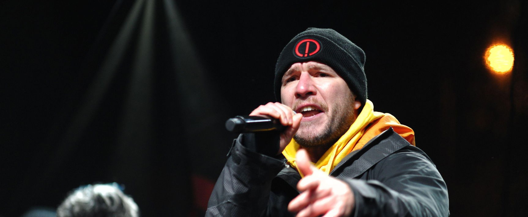 Kíméletlenül lejáratták Molnár Áront, roppant kínos videóban láthatta viszont magát