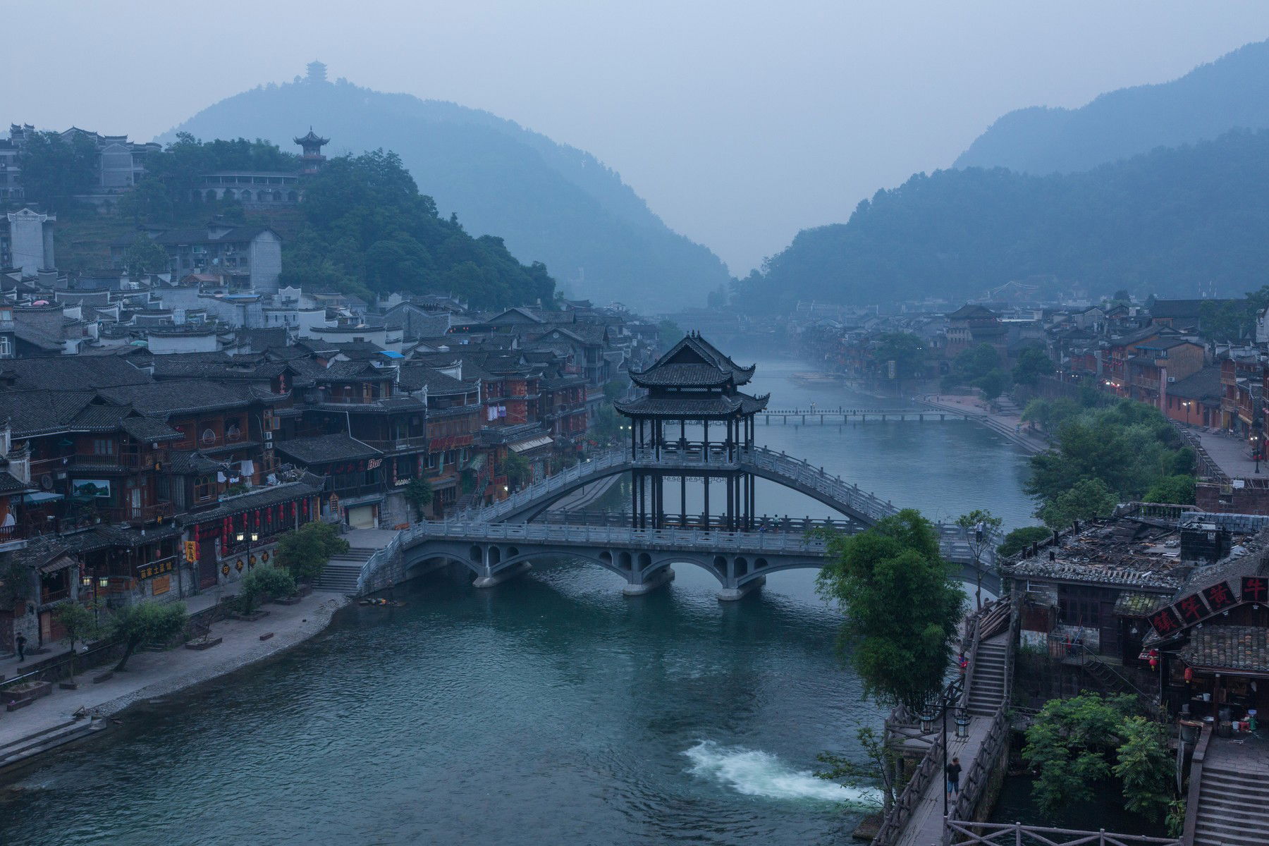 Feltártak egy ősi kínai sírt, a tudósok majdnem elájultak attól, amit benne találtak