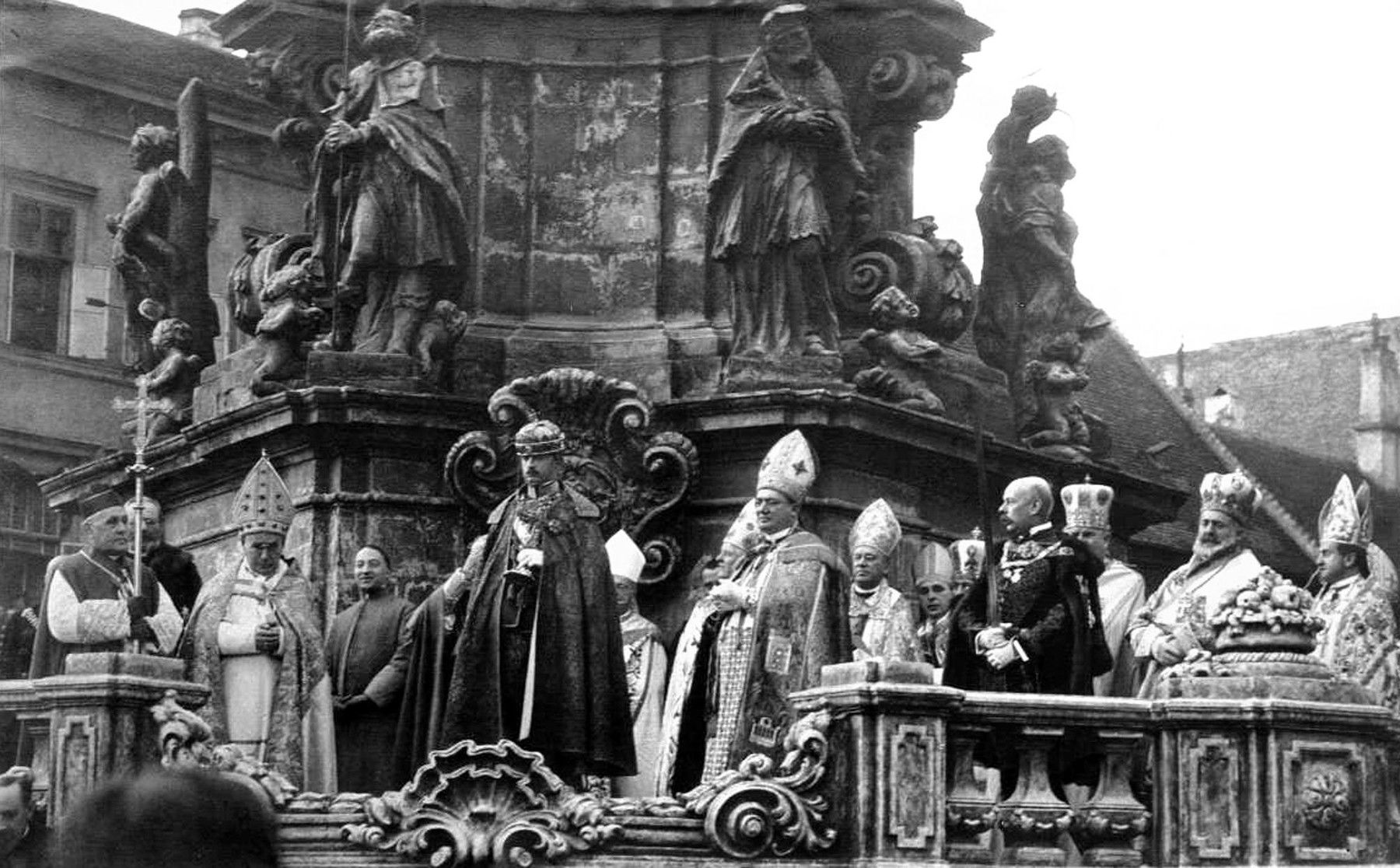 Rendkívüli dolog történt az utolsó magyar király koronázásakor, egyetlen pillanattól rémült meg az egész ország