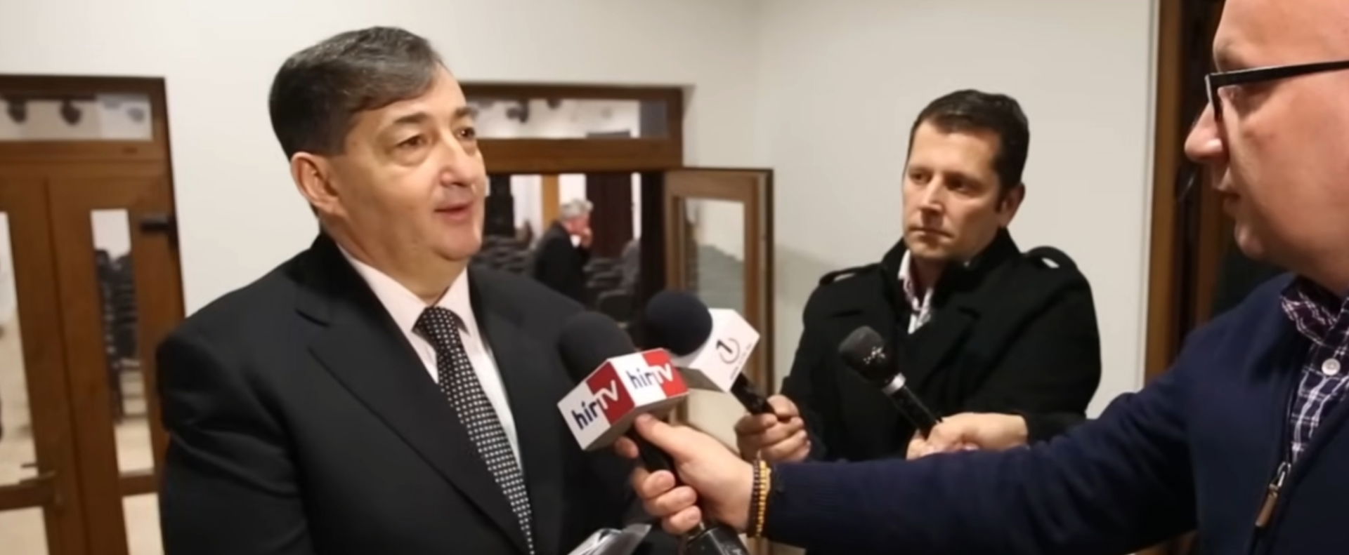 Külföldi stáb készített filmet Mészáros Lőrincről, már az első mondat után kivert a víz minden magyart