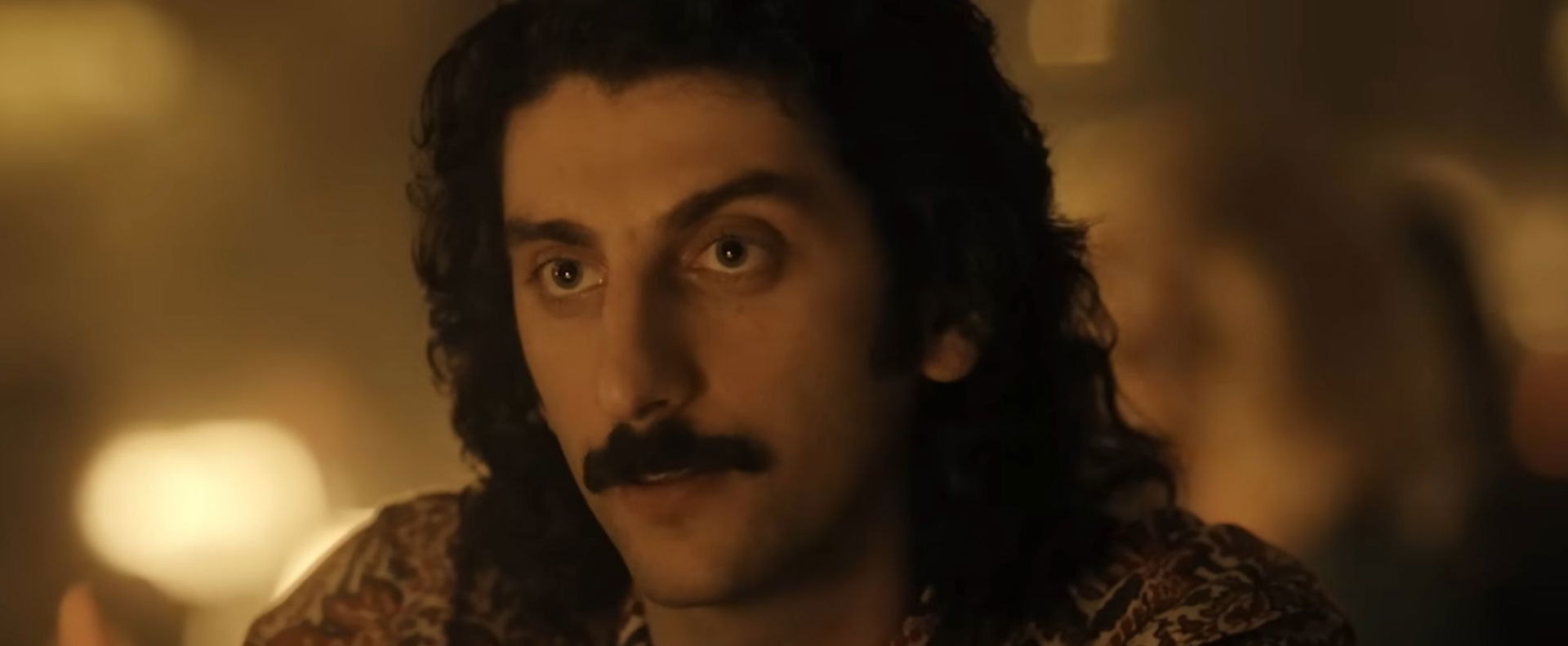 Vadonatúj krimi-thriller a Netflixen, titkosszolgálati játszmák és bűnszervezetek hálójában a zseniális hamisító