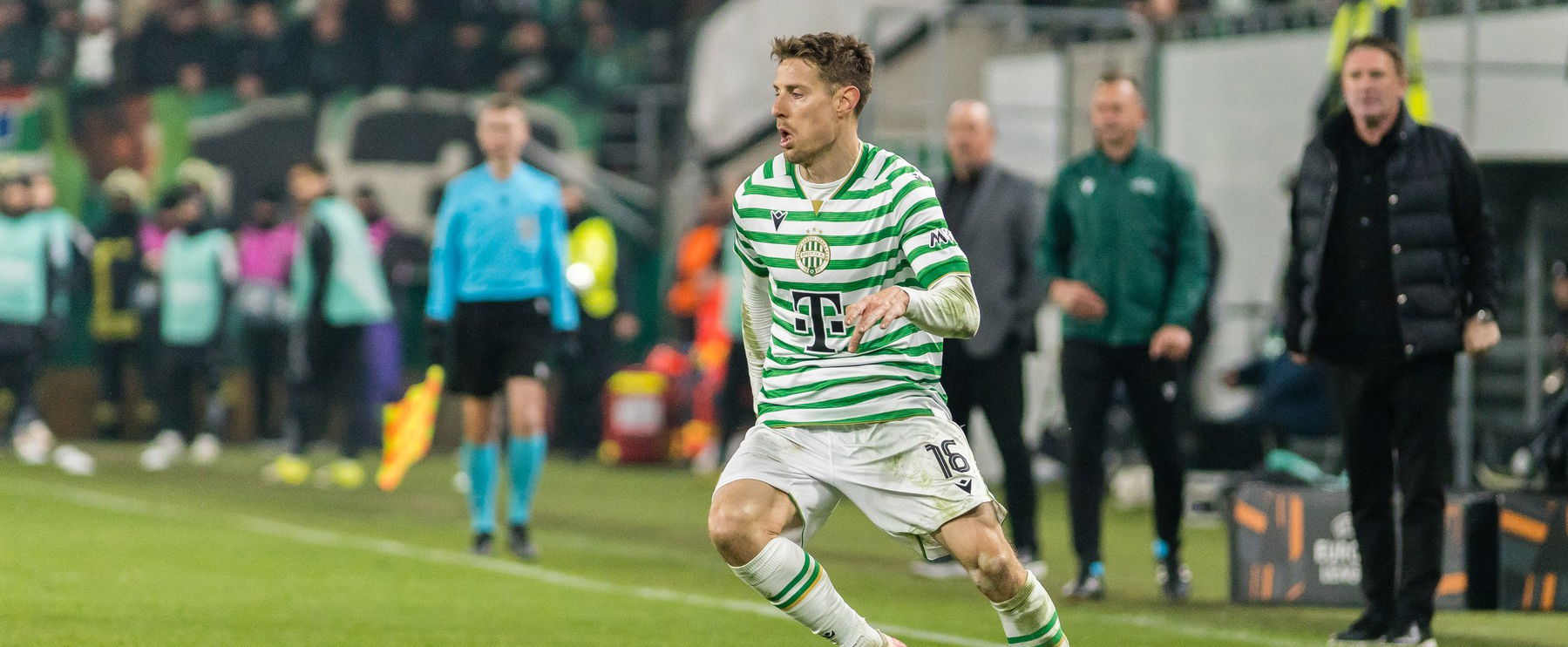 Bajban van Robbie Keane, megpuccsolták a játékosai hazai pályán, a szurkolók válaszokat akarnak