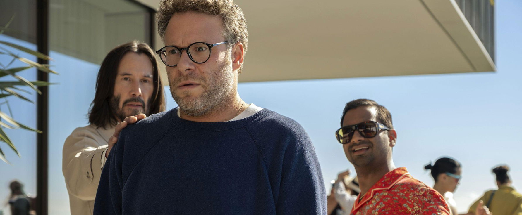 Ez a tavalyi év egyik legőrültebb vígjátéka, Keanu Reeves elszáll, Seth Rogen rátesz még egy lapáttal