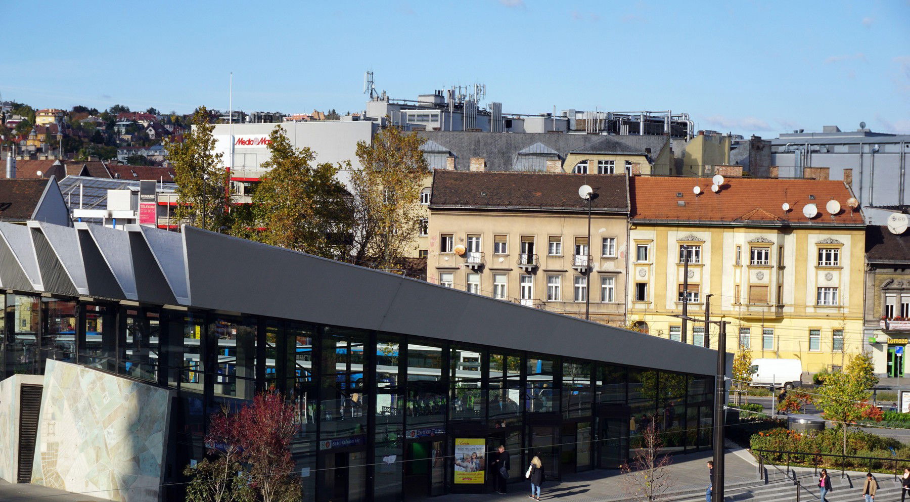 A Széll Kálmán téren rendkívüli felirat jelent meg, minden magyarnak arcára fagy a mosoly