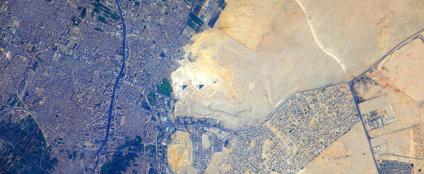 A NASA az űrből olyan képet készített az egyiptomi piramisokról, amely felborítja a világ rendjét