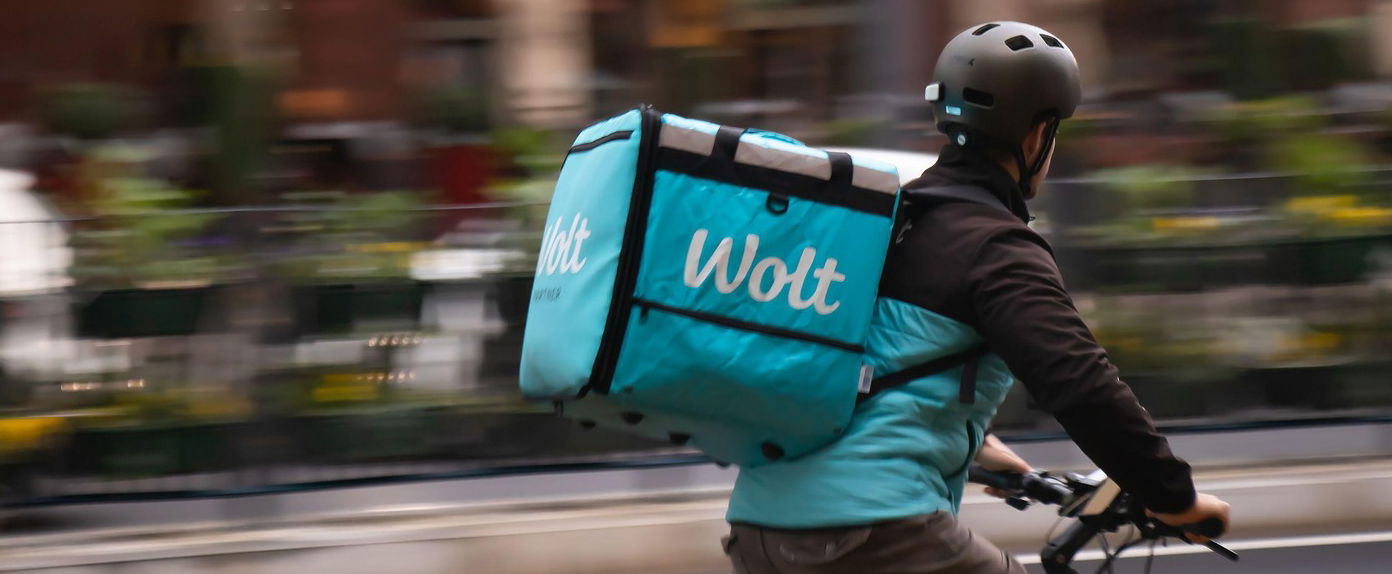 Ennyit keresnek valójában az ételfutárok, brutális összegre tehetsz szert egy hét alatt, ettől nem fogsz magadhoz térni