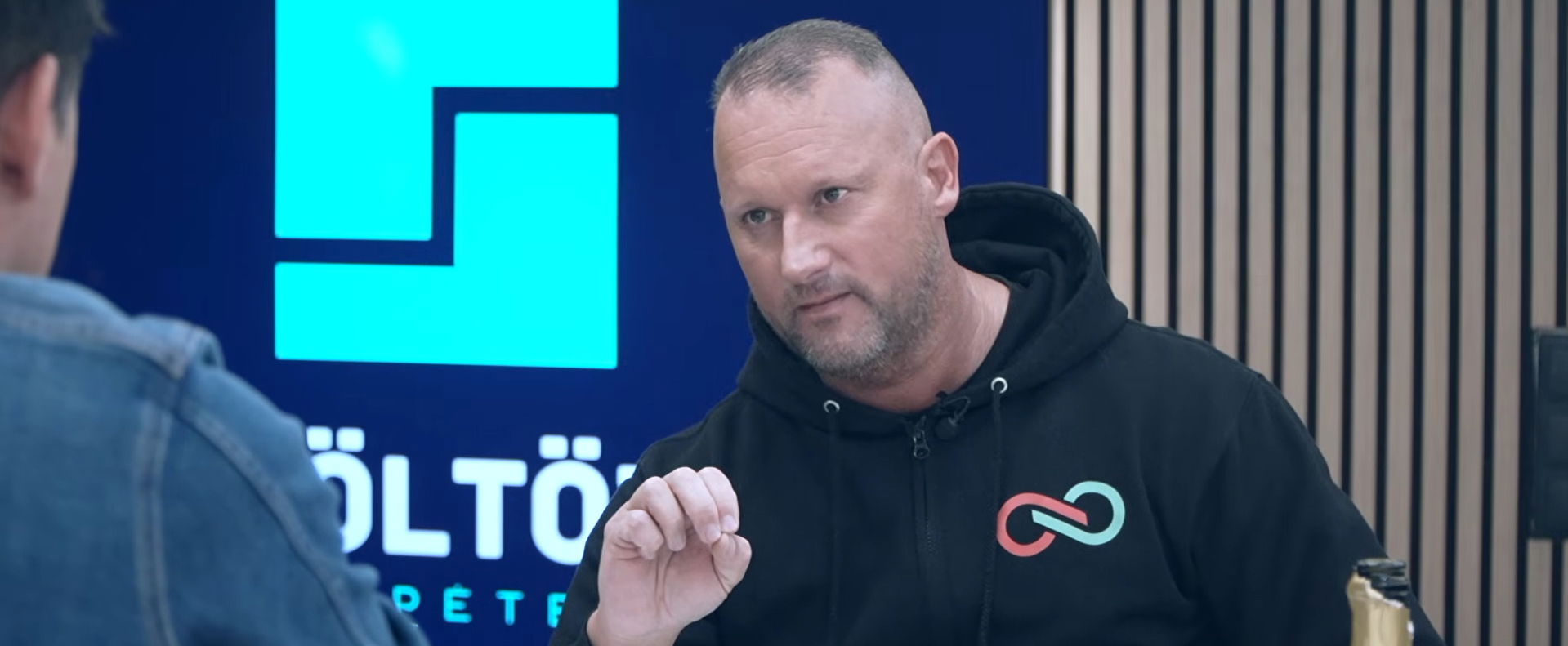 Alekosz 2 szóval illette Hatvanpusztát, megrökönyödött az ország azon, amit kimondott a sztár