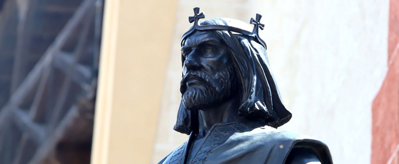 Egy barlang rejti az Árpád-ház föld alatti titkos palotáját, egy ország borzong bele a rendkívüli felfedezésbe