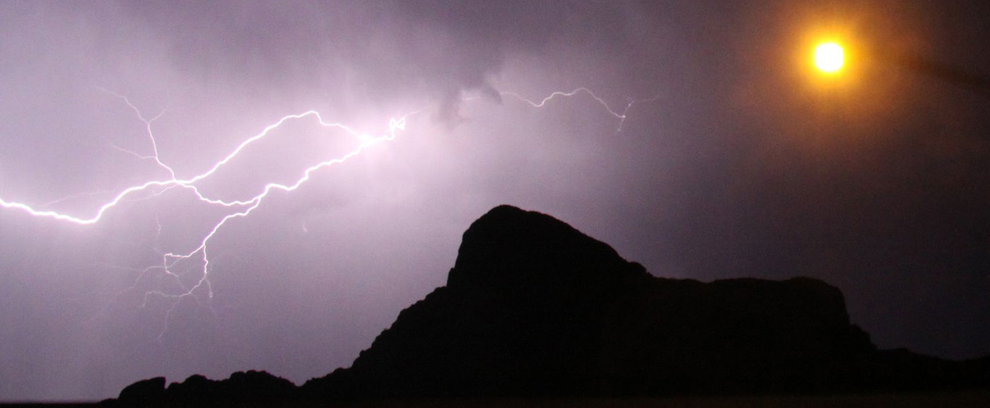 6 vármegyére csapnak le a villámok, zivatarok törtek be Magyarország határain – Időjárás-előrejelzés