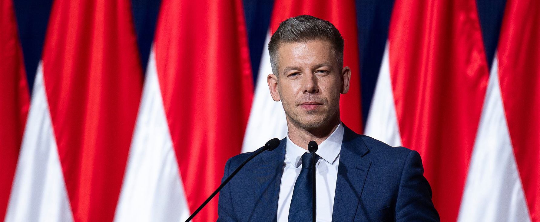 Kiderült, mi zajlik Magyar Péter otthonában, még a hálószobába is bementek a kamerások, március 12-én minden titok lelepleződik