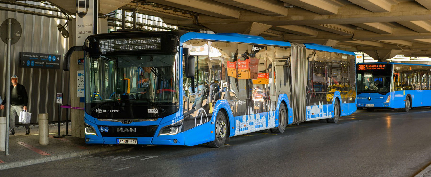 Kőkemény kritikát kapott a BKV, egy turista szerint félrevezetik az utasokat a reptéren