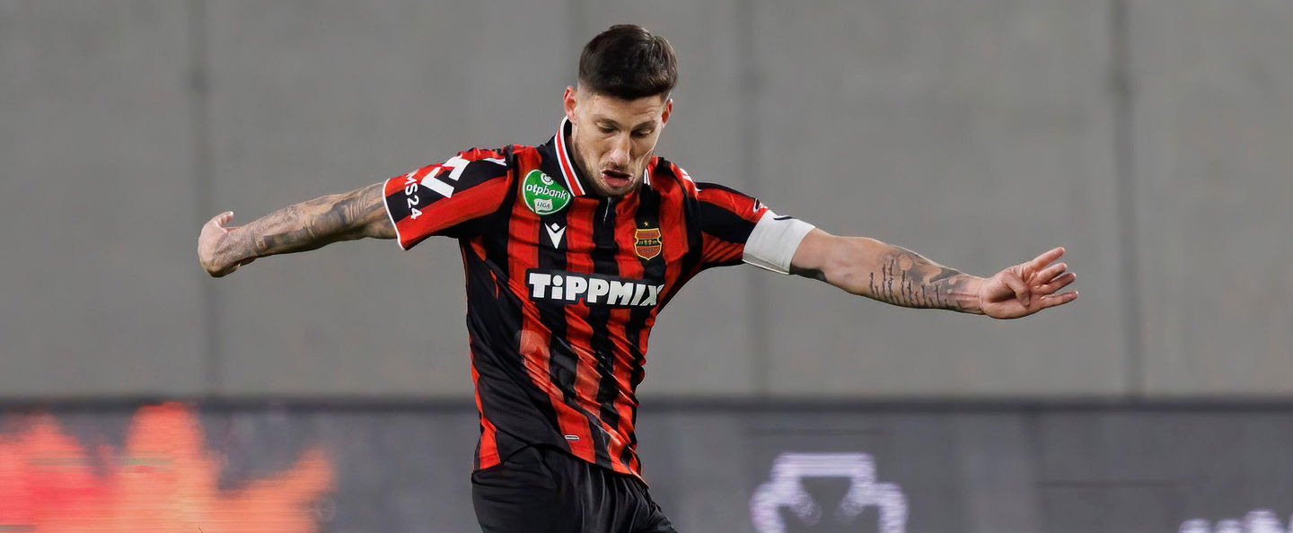 A köztévé élő adásban leplezte le Szijjártó Péter focicsapatát