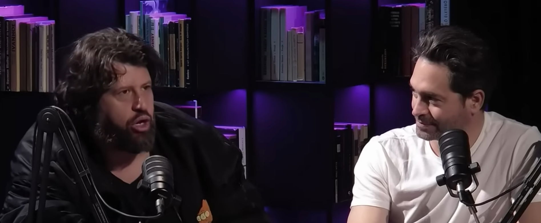 Megzavarták Puzsérék élő adását, azonnal kivágták a TikTok-ra feltöltött videóból az év egyik legviccesebb jelenetét