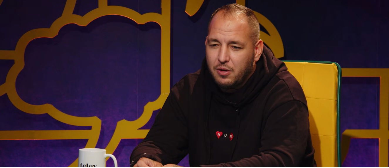 Valami nagyon furcsa Curtis legújabb fideszes fotóján, bizonyíték erejű a fénykép