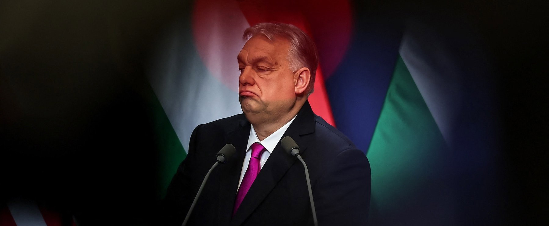 Orbán Viktor mellett kötött ki Majka kebelbarátja, így üzen a Fidesz a kritikus reppernek