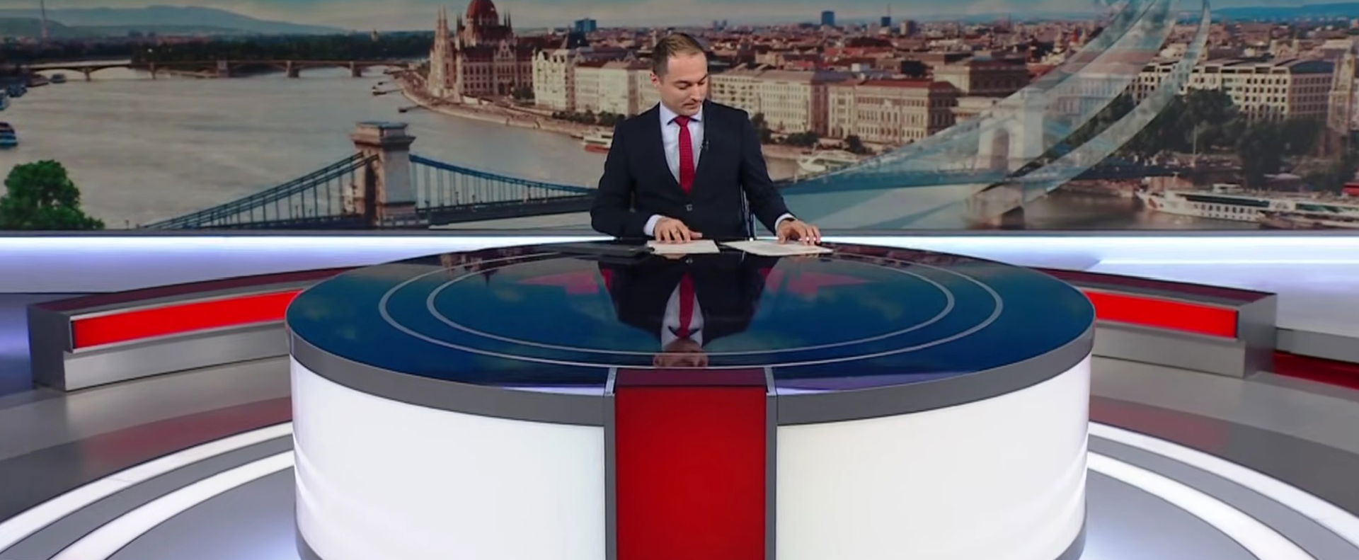 Ki kellett sípolni a köztévéből, durva dolog történt élő adásban?