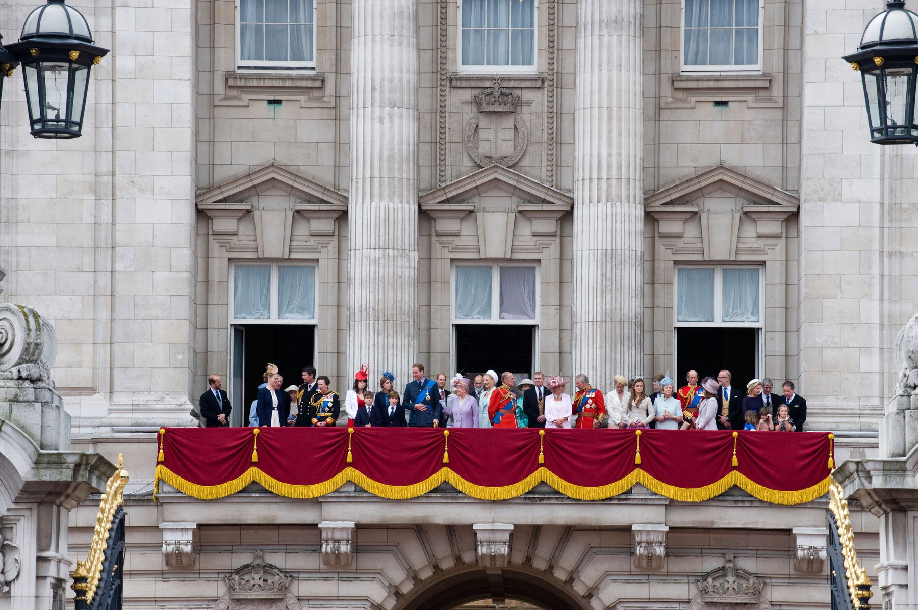 Megindult az elvándorlás a brit királyi családból, újabb két családtag költözik Amerikába