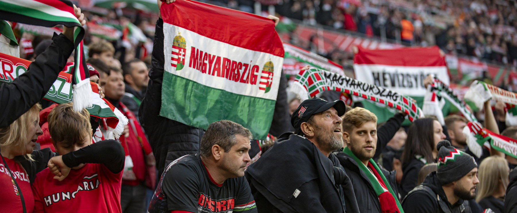 Ezért volt üres a lelátó a magyar-szlovén meccsen, miközben a köztévé teltházról beszélt