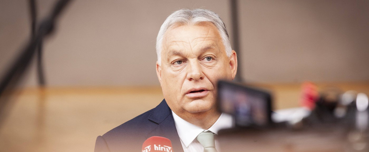 Orbán Viktor megmutatta a mini hálószobáját, egy olyan lakosztályt, amelyet akkor használ, ha a Karmelitában bent kell aludnia a sok munka miatt