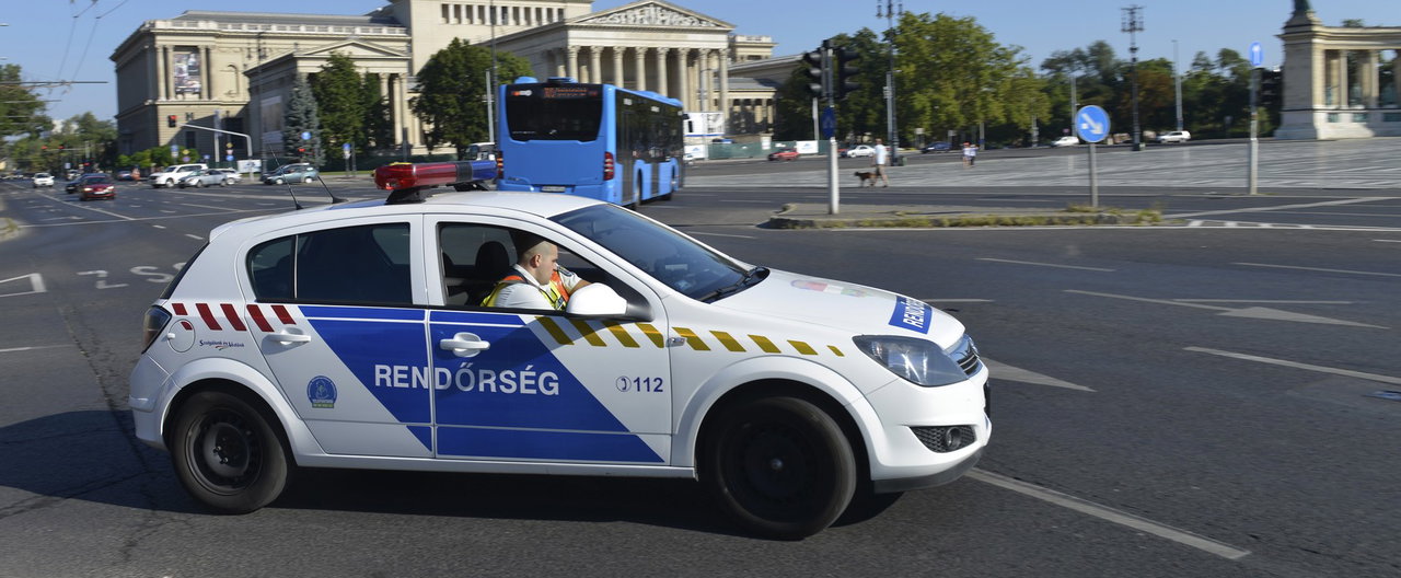 Hazai rendőrök kapcsolták le az év balekját, ilyen kínos és abszurd ...
