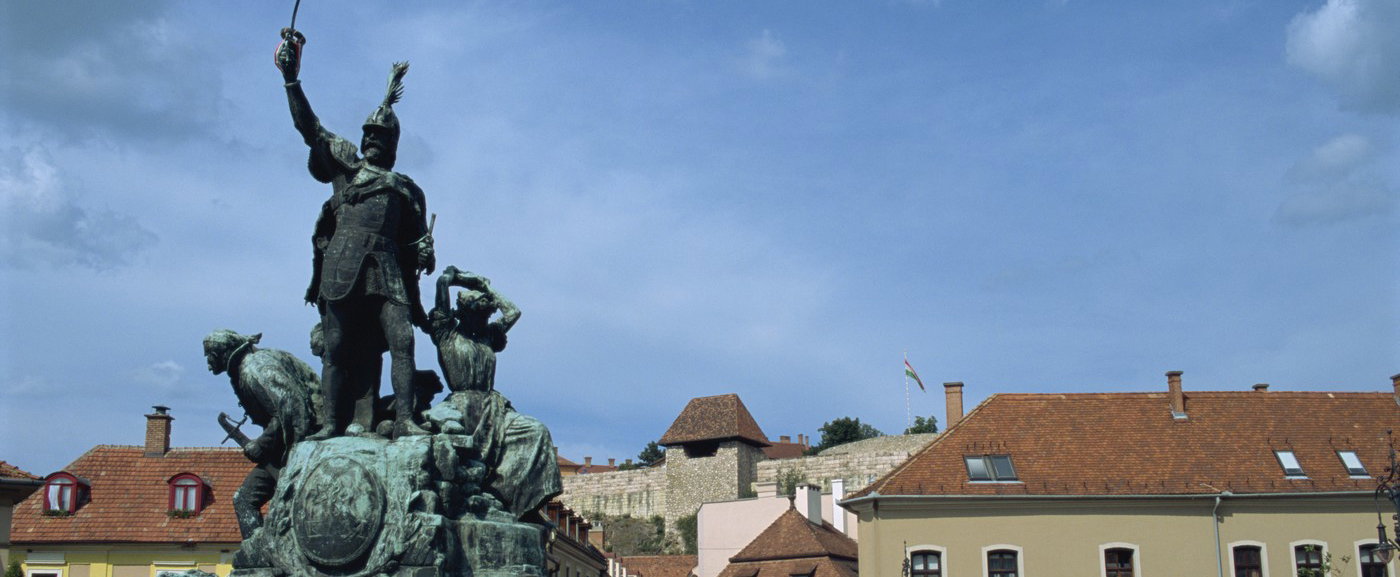 Ez az Egri csillagok teljes címe, jóval hosszabb, mint azt a könyv borítójára írják