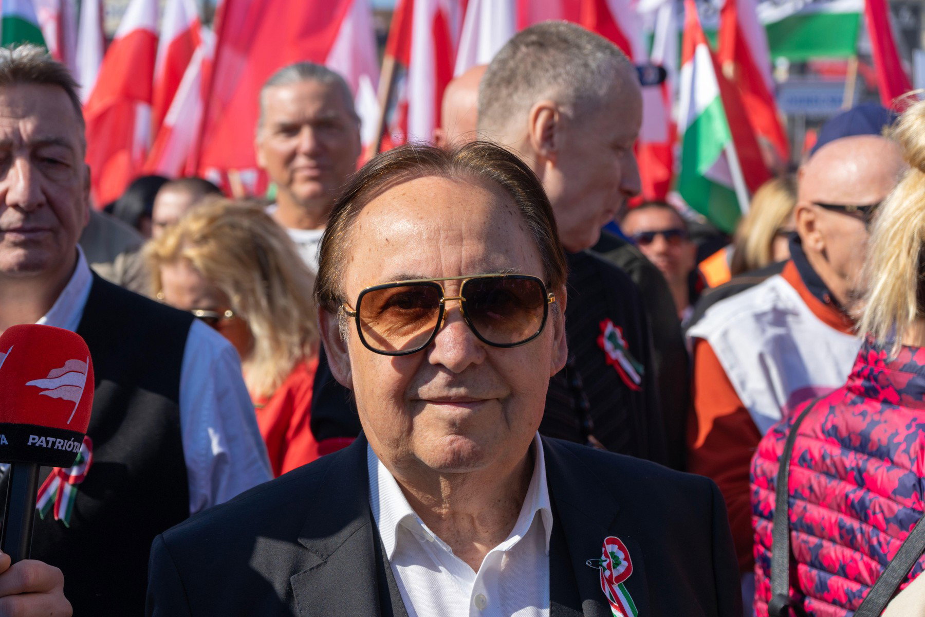 Pórul járt a balos influenszer, Fásy Ádám visszaszúrt, ezt már a fideszes celeb sem tűri el