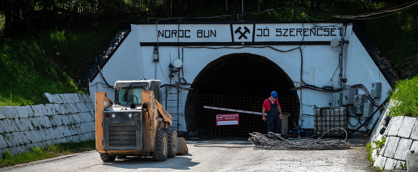 Így néz ki Parajd egy évvel a bányakatasztrófa után, totális változás a településen
