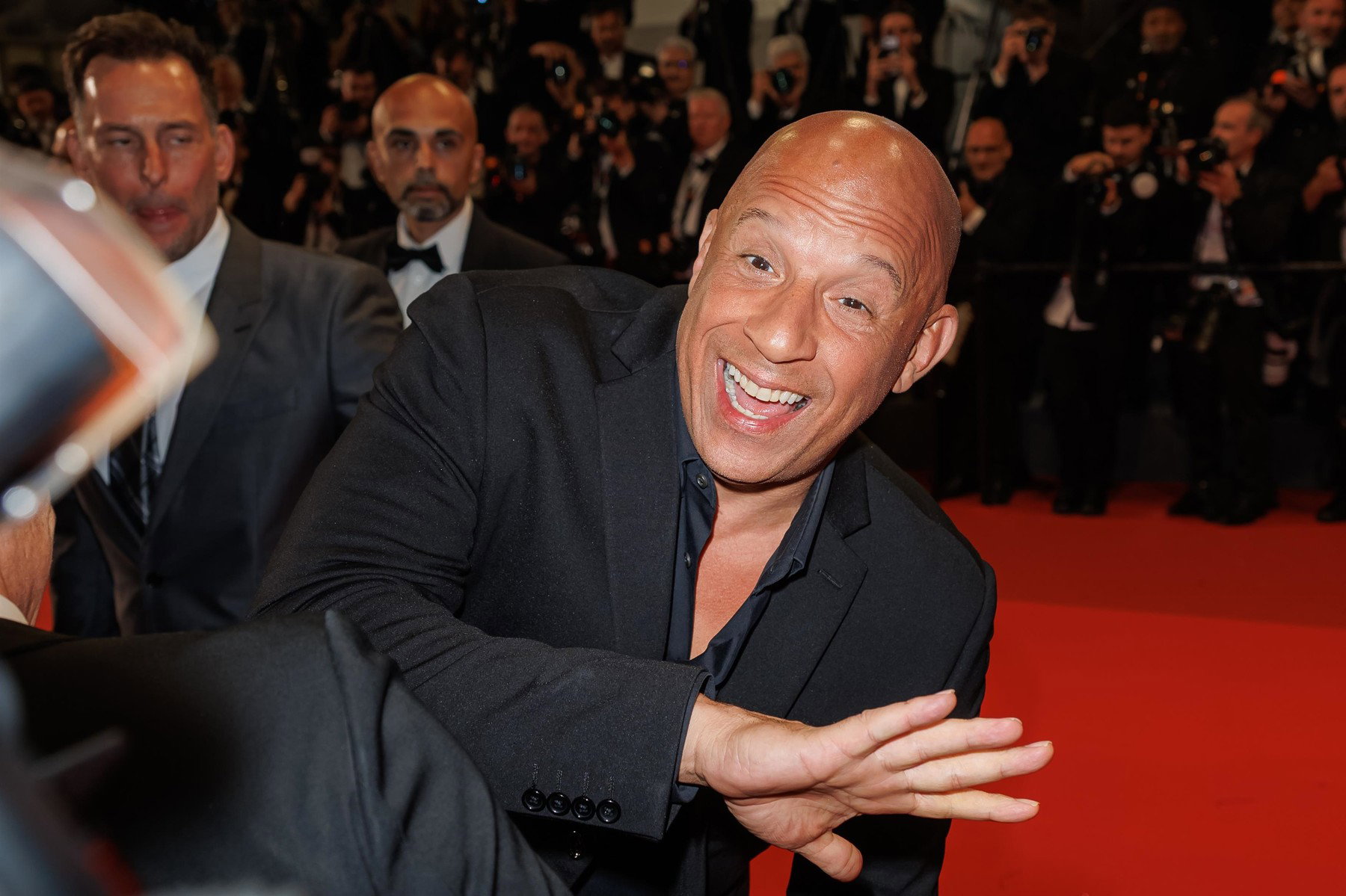 Vin Diesel ellopta a showt Cannes-ban, a Halálos Iramban sztárja, teljesen belehelyezkedett legendás szerepébe