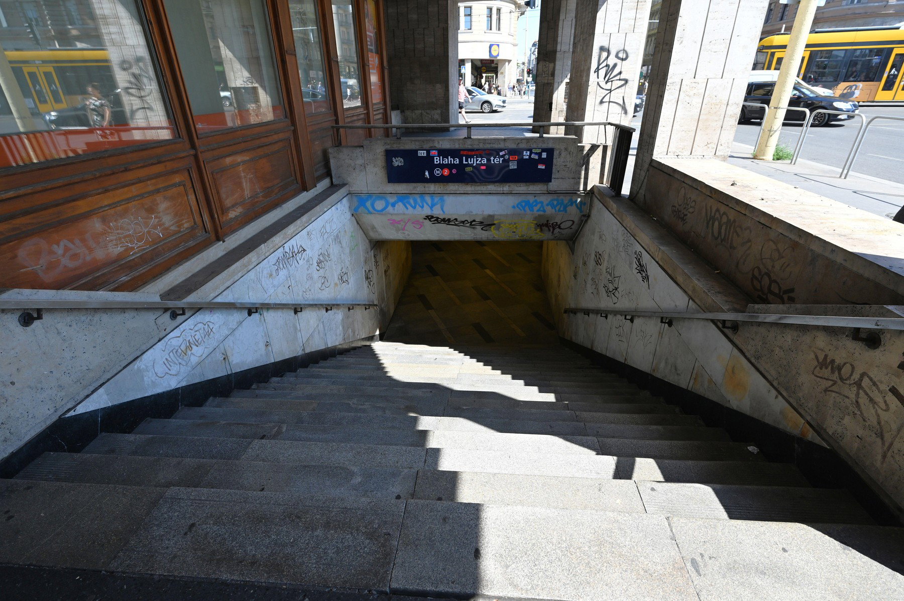 Ez lehet Budapest hivatalos drogtanyája, bekarikázták a Google Mapsen