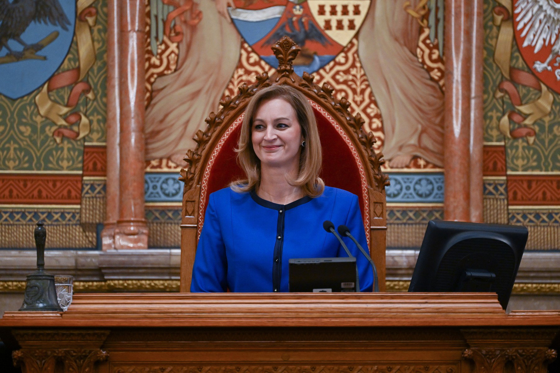 Előkerült a fotó, így nézett ki Forsthoffer Ágnes, amikor bálkirálynő lett a füredi Anna-bálon