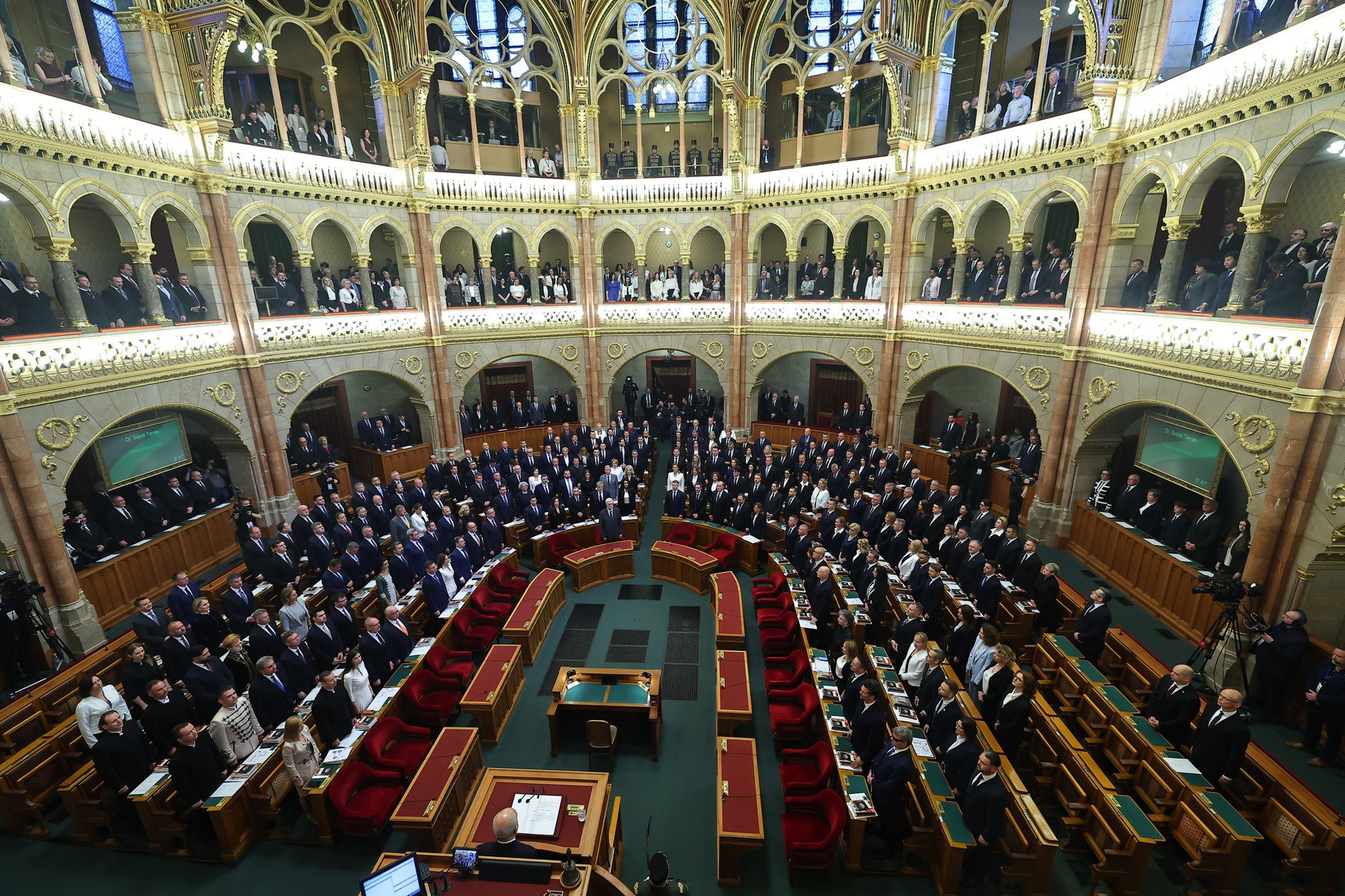 Fideszes csúcspolitikus mentemi jogáról szavazott a parlament, a Tisza Párt nem függesztette fel azt