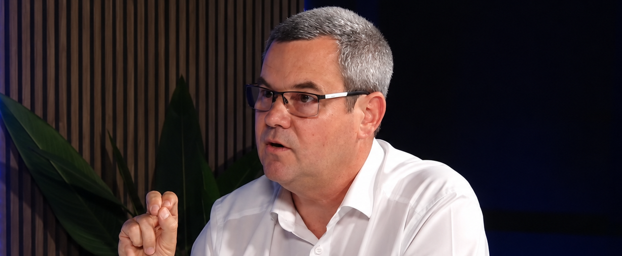  Rég nem volt ilyen durva seb a magyar demokrácia testén, mint amit a Tisza Párt és Magyar Péter ejtettek