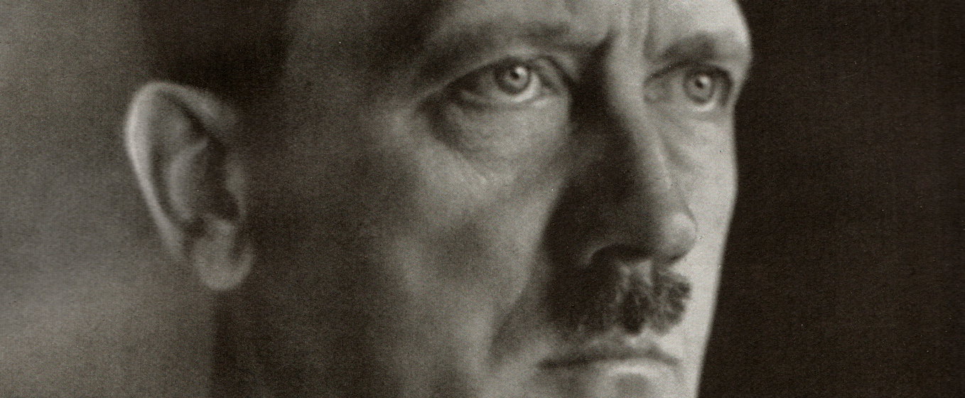 Argentínában tűnt el Hitler 42 millió dolláros pisztolya - Rendőrök vihették magukkal a náci vezér Lugerjét