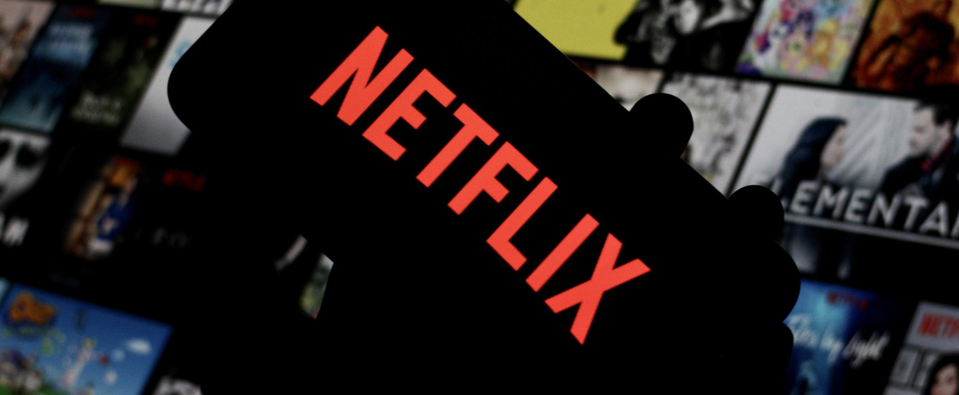 Netflix filmek és sorozatok hétvégére: ezt az 5 népszerű újdonságot érdemes megnézni