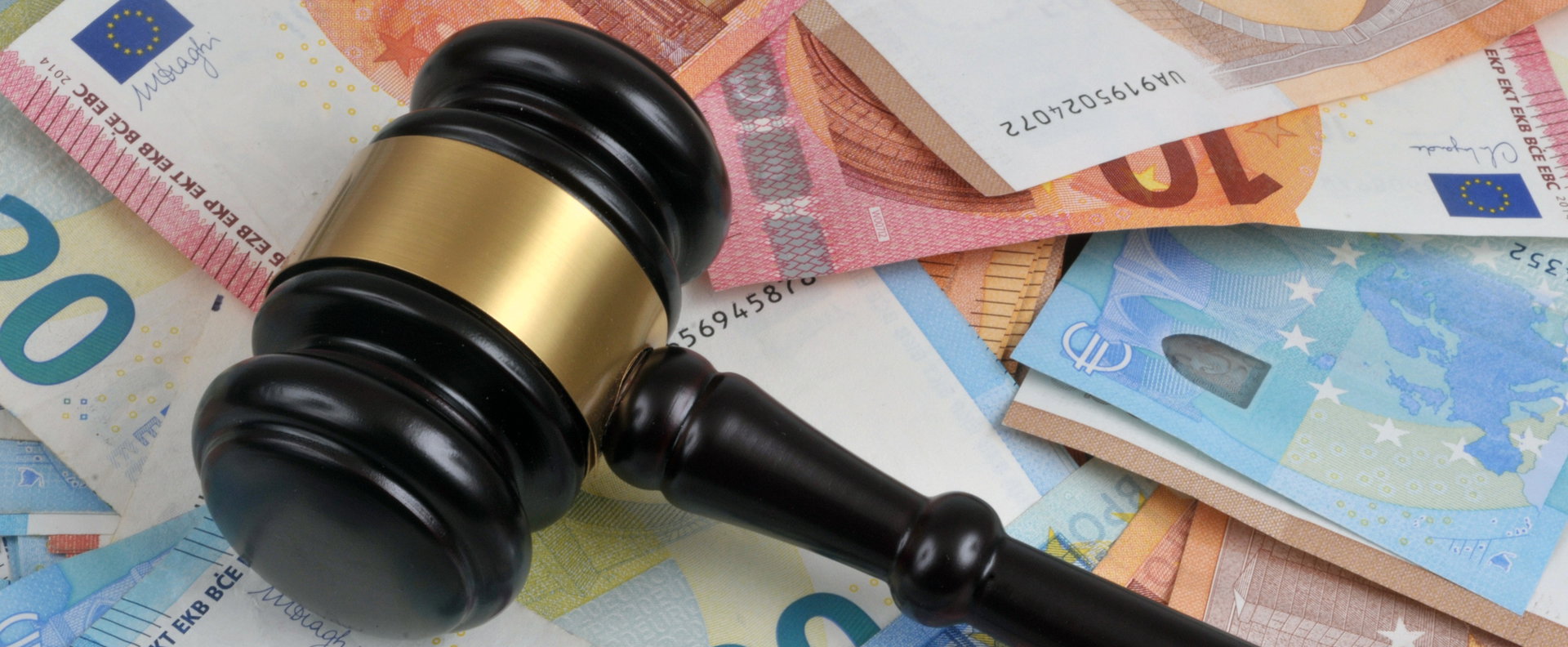 Bunkón és trágáran válaszolt a beteg gyerek apjának a fideszes Takács Péter: milliós bírság lett a vége