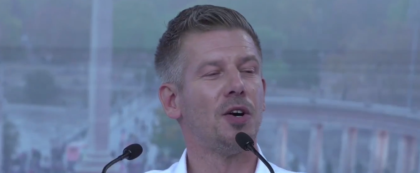 „Nem mindegy, hogy valaki életfogytiglant, vagy 5 évet kap” – Mészáros Lőrincnek üzent Magyar Péter - Videó